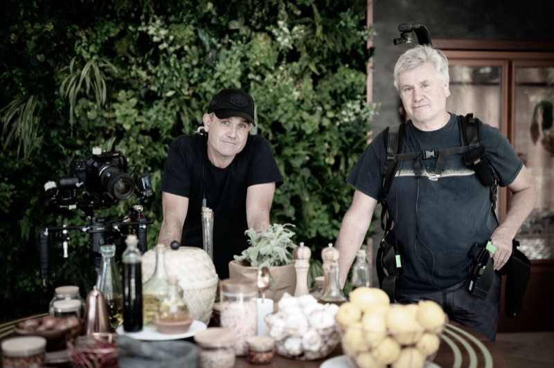 On the set of Plate of Origin